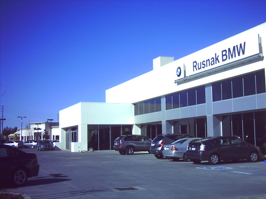 Rusnak BMW dealership exterior