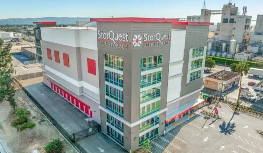 StorQuest Van Nuys exterior